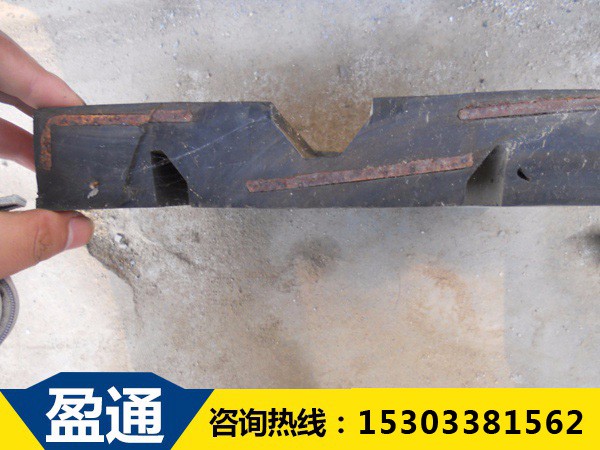 60型橡膠板式伸縮縫內部結構圖