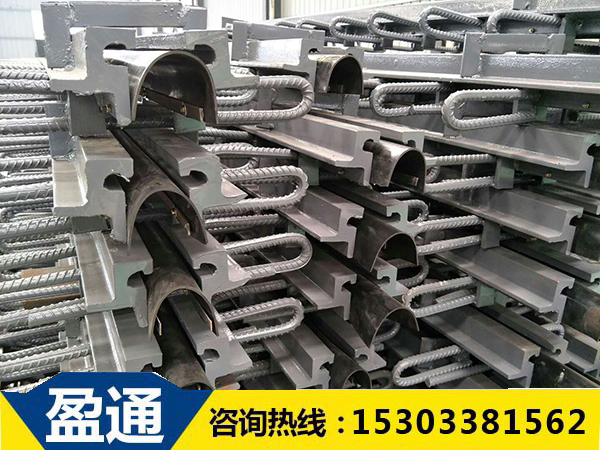 橋梁伸縮縫正常安裝是安裝到防撞墻內嗎 橋梁伸縮縫正常安裝是安裝到防撞墻內嗎